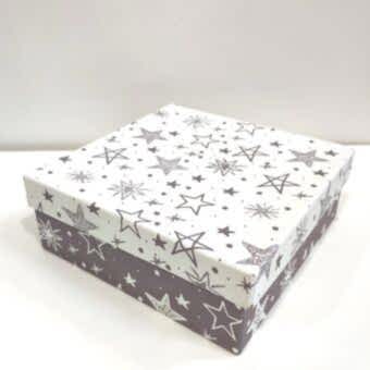 Коробка подарочная 16*16**6