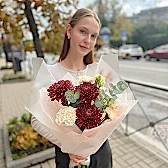 Букет с Хризантемами Бигуди и Диантусами "Очаровательная Осень"