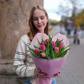 Монобукет из 11 Сортовых Розовых Тюльпанов