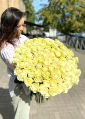 Букет 101 Белая Роза